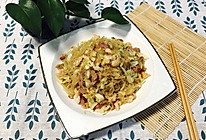 炒粉丝—鲜虾火腿圆白菜的做法