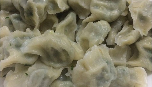 宴客拿手菜韭菜肉水饺的做法