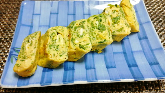 芹菜叶炒蛋一一厚烧玉子风