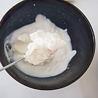 黑芝麻酸奶酸乳酪雪糕的做法图解3