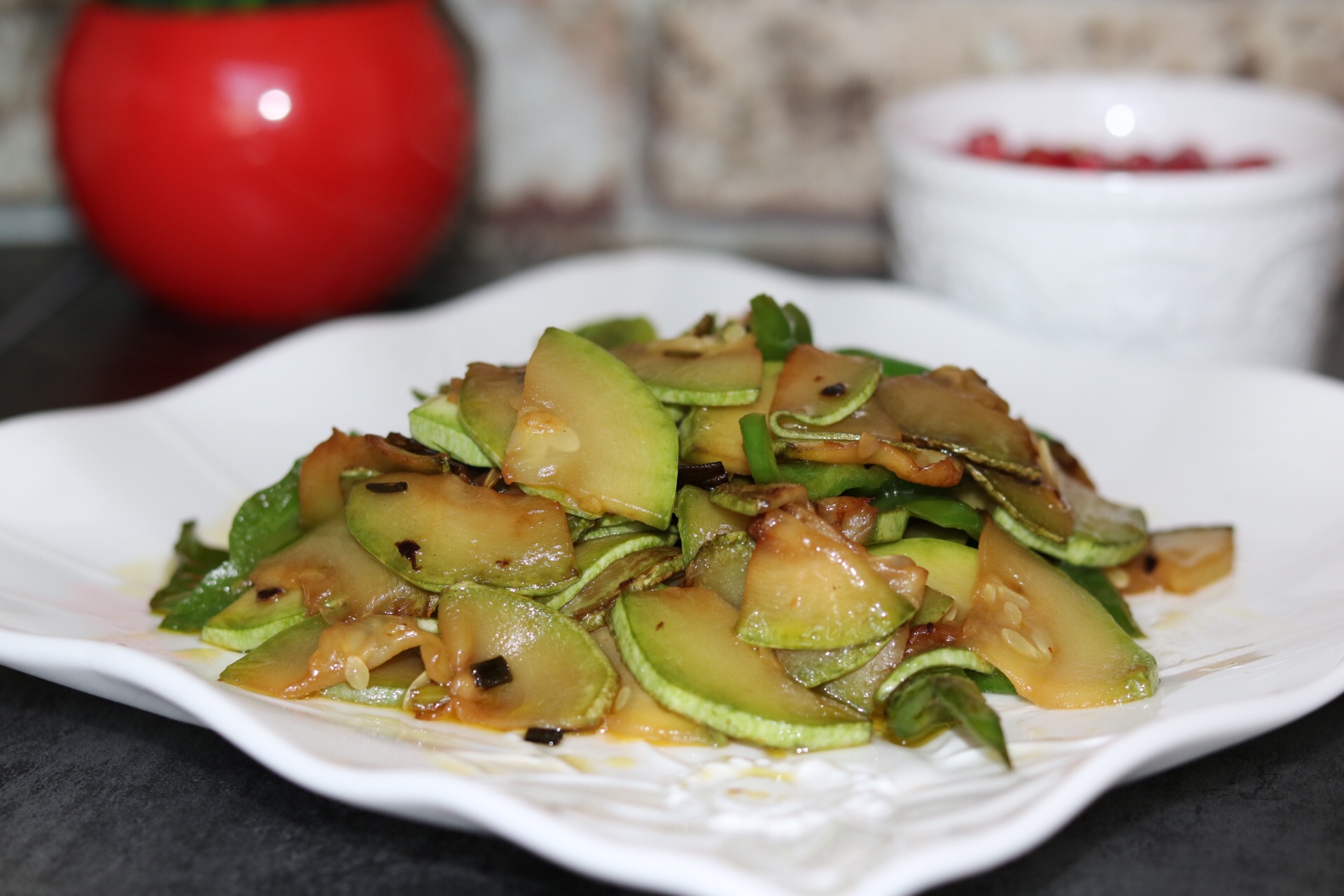 Stir fried green pepper with zucchini