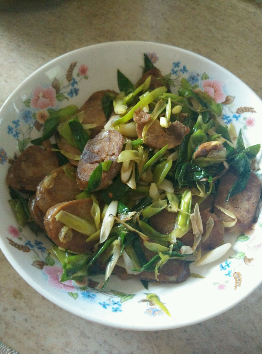 蒜苗炒腊肠