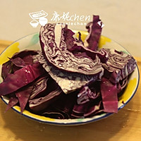 紫甘蓝猪肉水饺#一机多能 一席饪选#的做法图解3