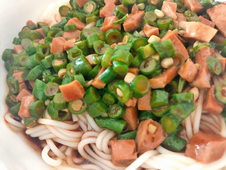 豇豆牛肉丸打卤面的做法