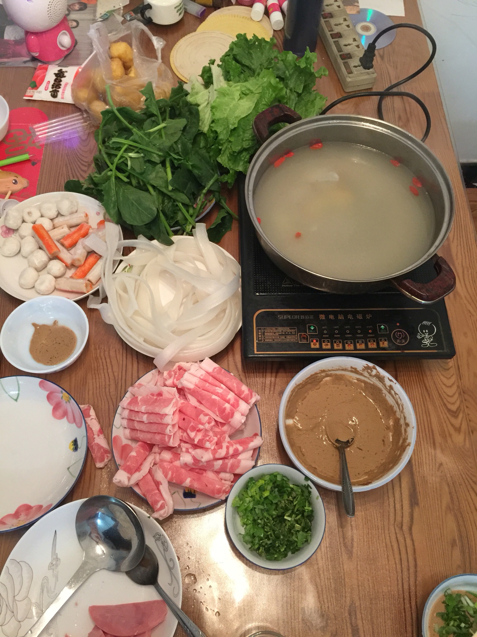 家庭版自制清汤火锅怎么做_家庭版自制清汤火锅的做法_Amy是大姐姐_豆果美食
