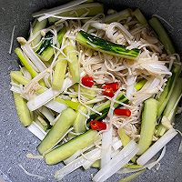 凉拌黄瓜金针菇～的做法图解5