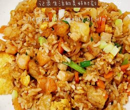巨好吃‼️色香味俱全的酱油炒饭的做法
