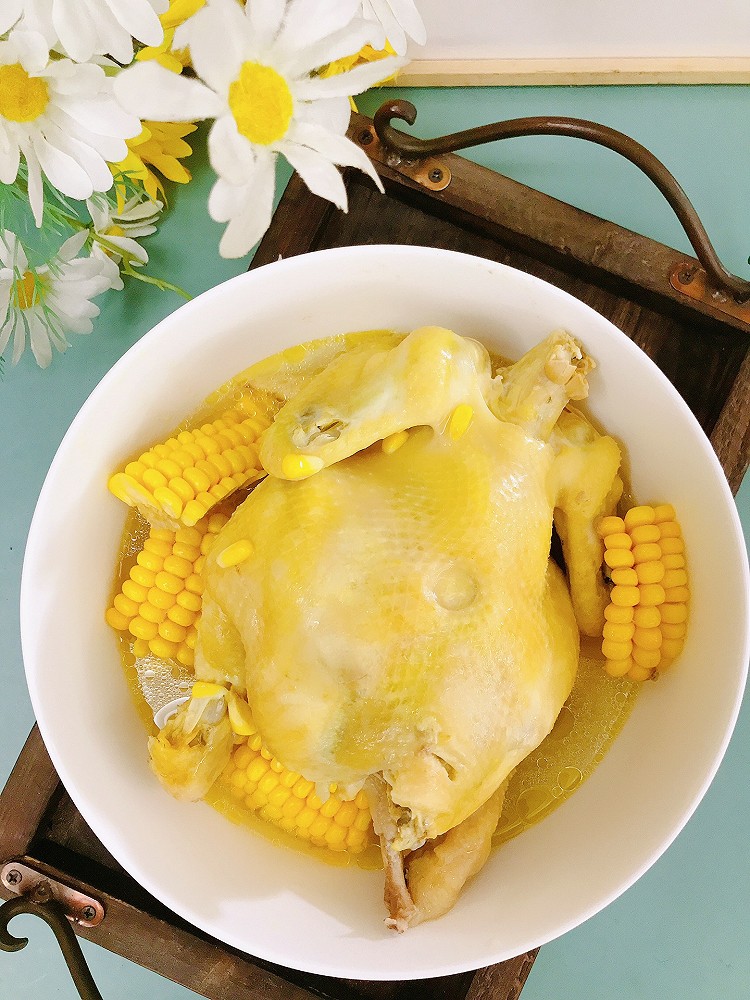甜玉米炖鸡汤的做法