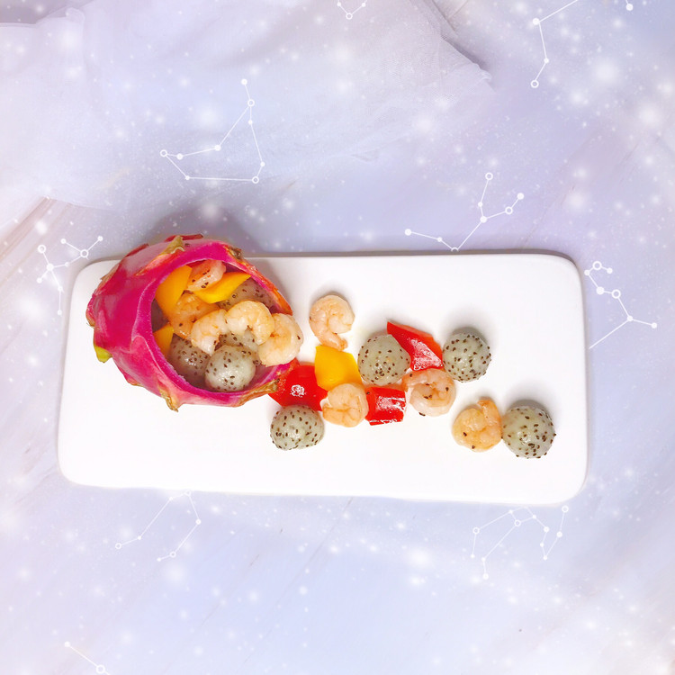 创意菜—火龙果虾球的做法