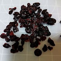 蔓越莓核桃牛轧糖的做法图解2