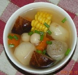 肉丸蔬菜汤