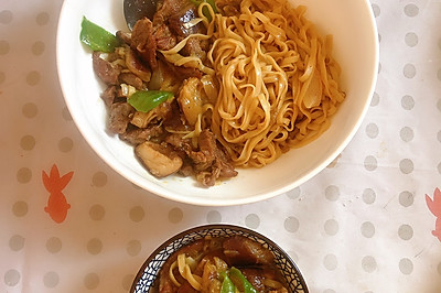 牛肉茄子面