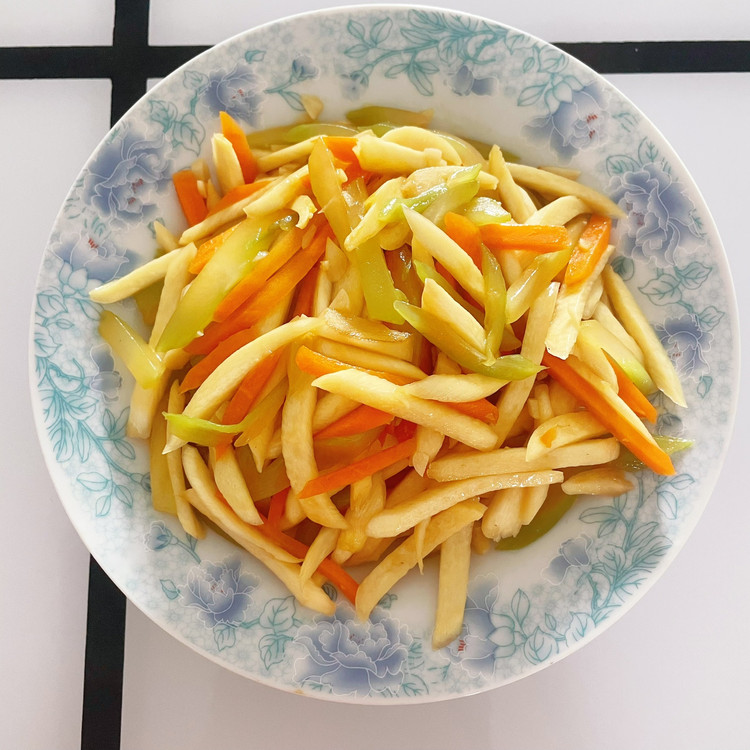 茭白莴笋胡萝卜杂烩清炒的做法