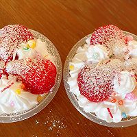 #福临门 幸福临门#新年草莓蛋糕杯的做法图解5