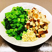 清爽春菜炒豆干的做法图解1