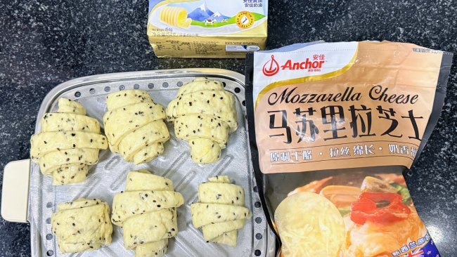 #安佳黄金拍档#火腿芝士馒头卷的做法