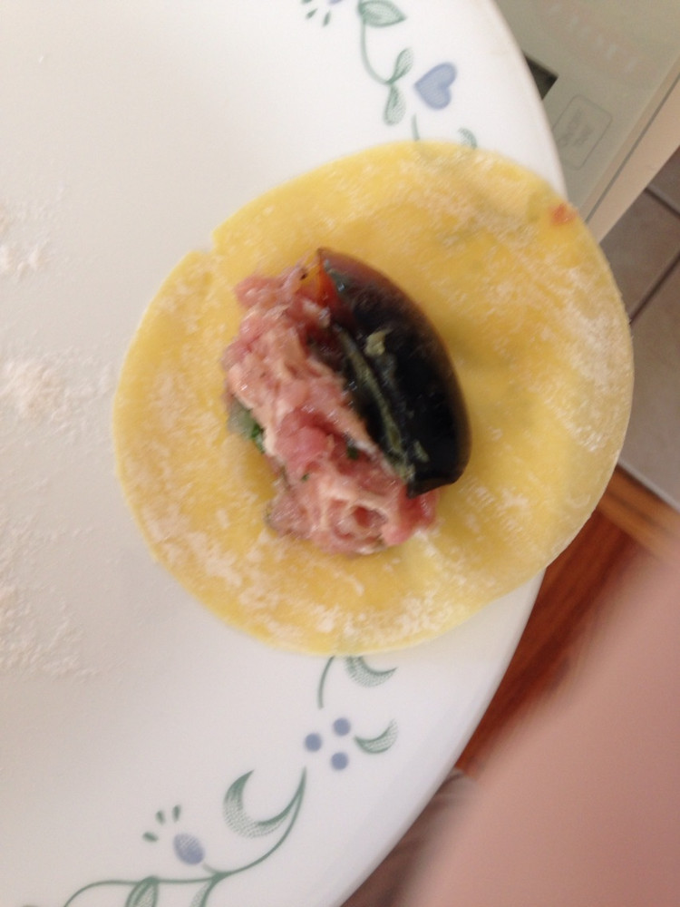 皮蛋水饺的做法
