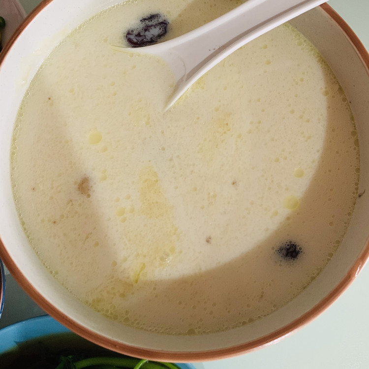 胡椒猪肚鸡的做法