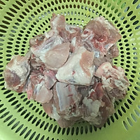 排骨莲藕汤的做法图解1