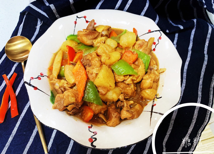 鸡腿炖土豆的做法