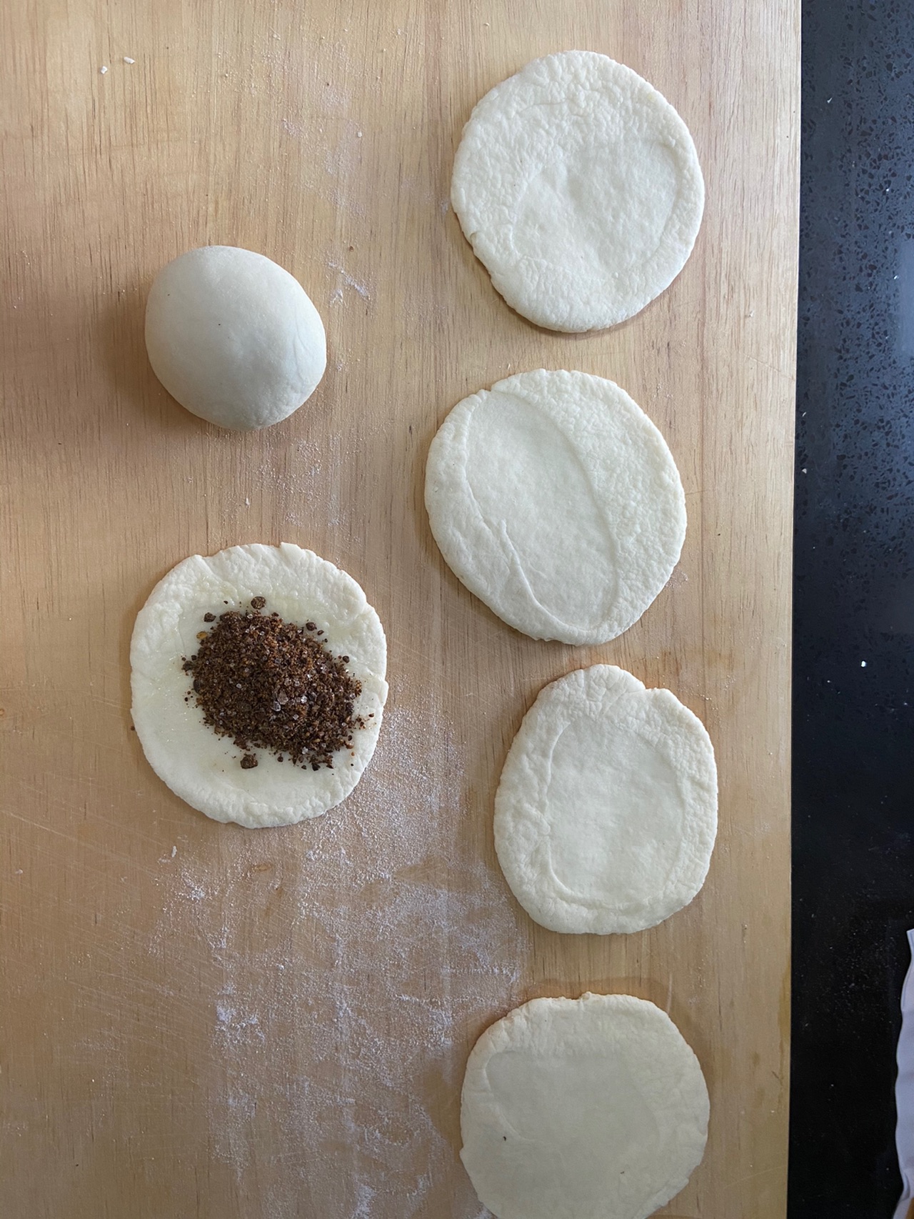 胡麻小饼怎么做 胡麻小饼的做法 豆果美食