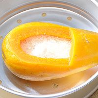 木瓜炖牛奶雪燕桃胶羹的做法图解5