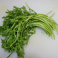 白灼茼蒿的做法图解1