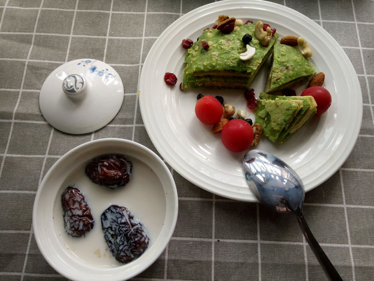 菠菜燕麦千层饼的做法