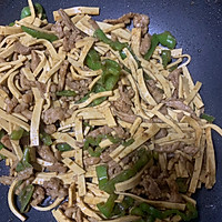 青椒肉丝厚百叶的做法图解7