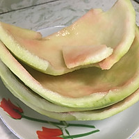炝西瓜皮的做法图解1