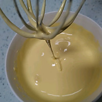 蛋黄小溶豆的做法图解2