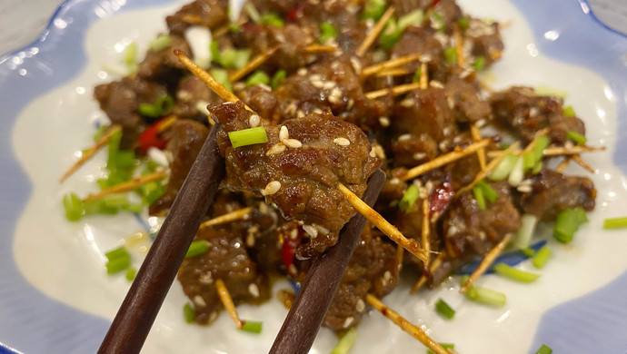 追剧必备❗️一口一串的秘制牙签牛肉‼️