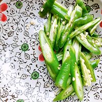 青椒西红柿炒鸡蛋的做法图解3