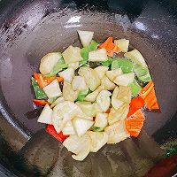 青红椒炒茄子的做法图解7