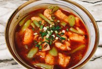 一人食懒人版｜水煮巴沙鱼的做法