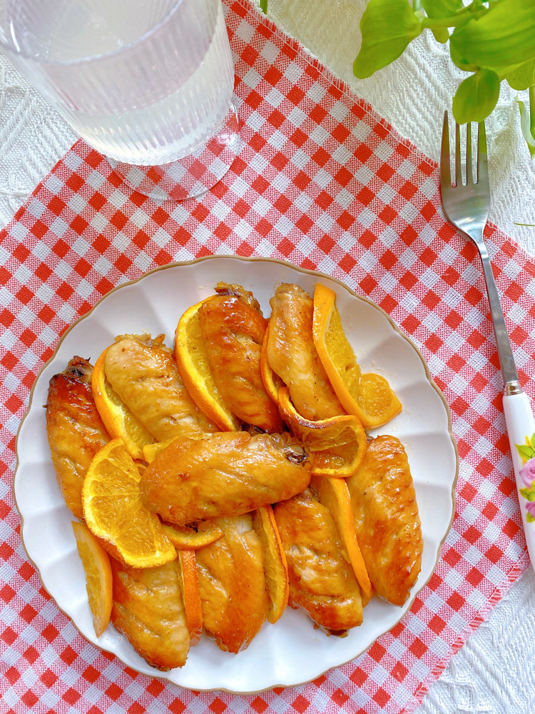 酸甜清香外焦里嫩橙香蜂蜜烤鸡翅的做法