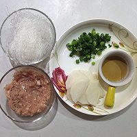 猪肉丸子粉丝汤的做法图解4