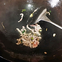 菌菇肉丝炒鸡蛋的做法图解3