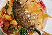 蒜烧金鲳鱼的做法