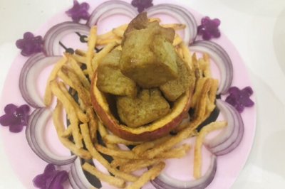 烤薯条豆腐摆盘
