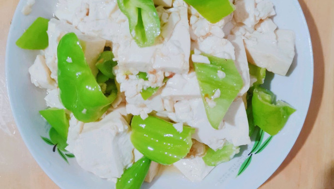 青椒炒嫩豆腐