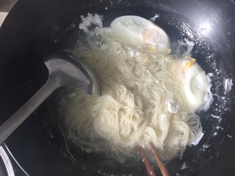 黄岛鸡蛋面的做法图解2