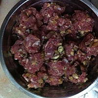 酱油水肉丸子的做法图解3