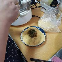 薄皮大馅菜团子的做法图解3