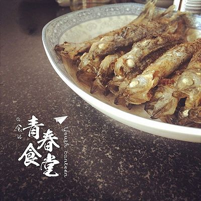 香煎多春鱼