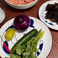 #味达美·名厨汁味正当夏#适合夏日的菜，傣味加拿大北极虾的做法图解2