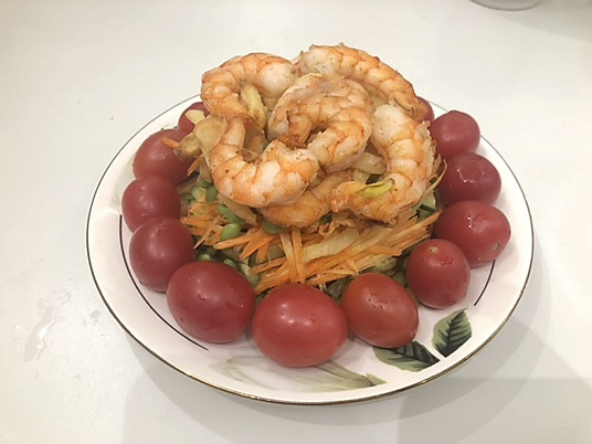 蔬菜大虾摆盘的做法