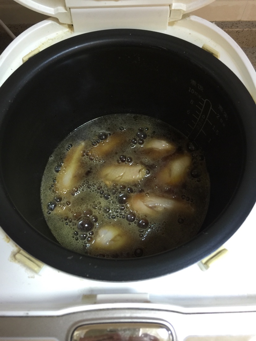 电饭锅可乐鸡翅的做法图解4