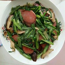 香菇红肠炒油麦菜