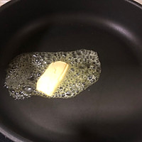 生酮版奶油培根蘑菇汤的做法图解2